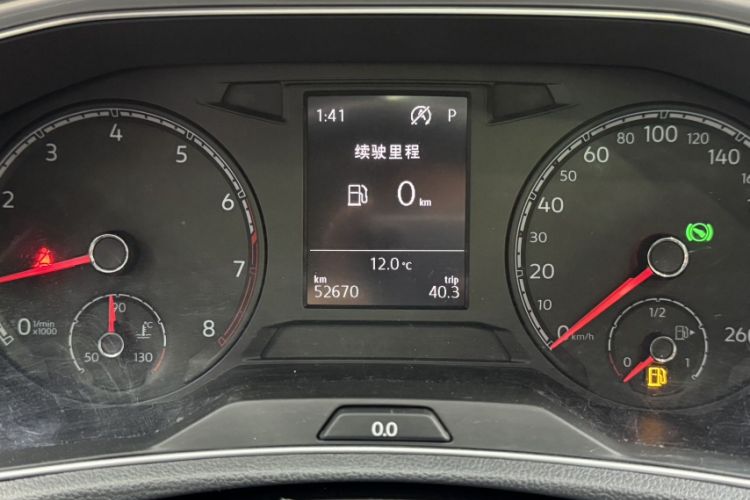 Used Volkswagen T-ROC 2022 280TSI DSG Two-Wheel Drive Elite PLUS Odometer Close Up