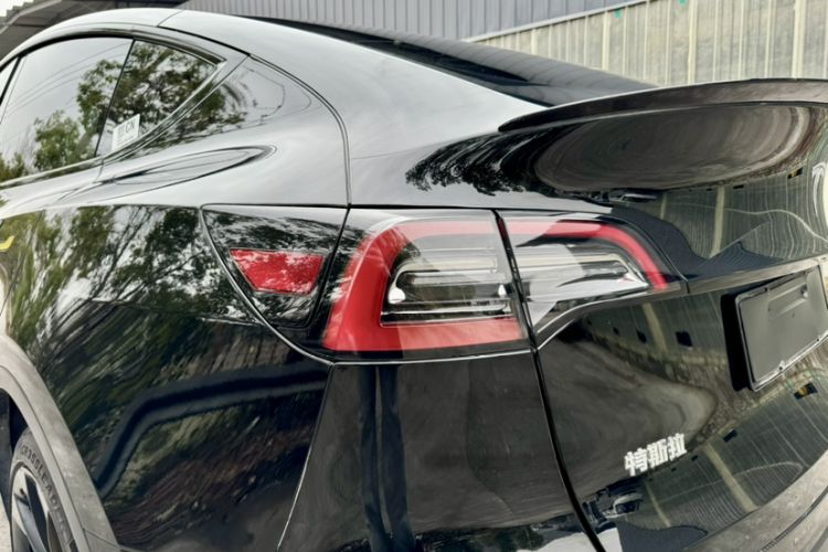 Used Tesla Model Y 2021 Standard Range Rear-Wheel Drive Version
