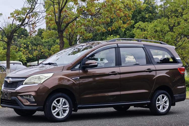 Used HYOSOW H3 2015 1.5L manual Comfort trim level