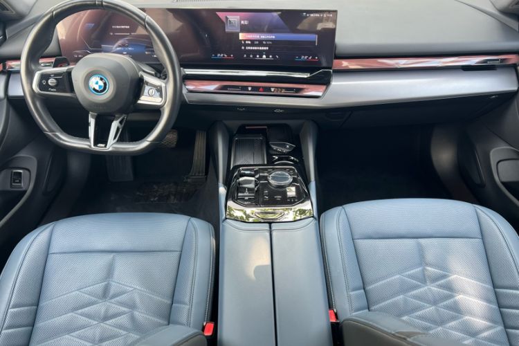 Used BMW i5 2024 eDrive 35L Luxury Model with M Sport Package