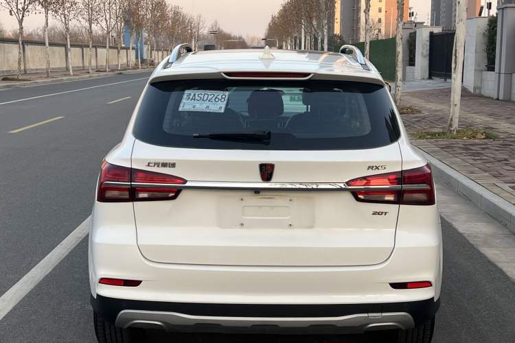 Used Roewe RX5 2018 20T Two-Wheel Drive Automatic Internet Smart Edition
