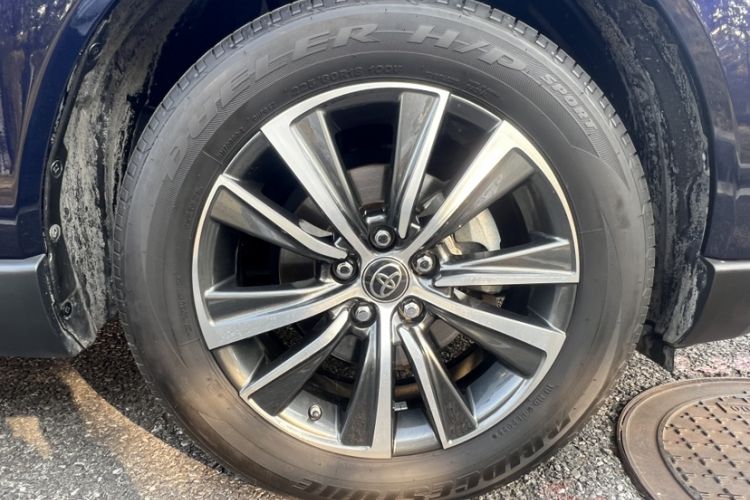 Used Toyota Harrier 2022 2.0L CVT Two-Wheel Drive Luxury Edition