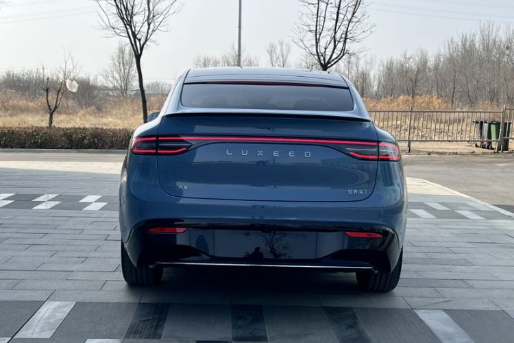 Used Hima Luxeed R7 2024 All-Electric 667 km Max
