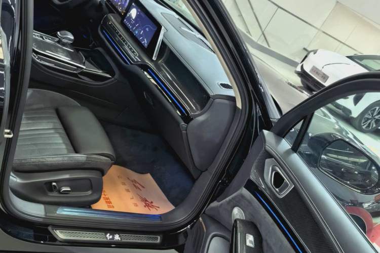 Used Hongqi H9 2024 3.0T Flagship All-Wheel Drive Private Style Edition Exterior 6