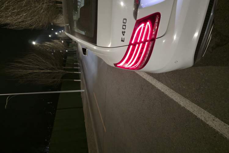 Used Mercedes-Benz E-Class 2014 E 200 Coupe Exterior 7