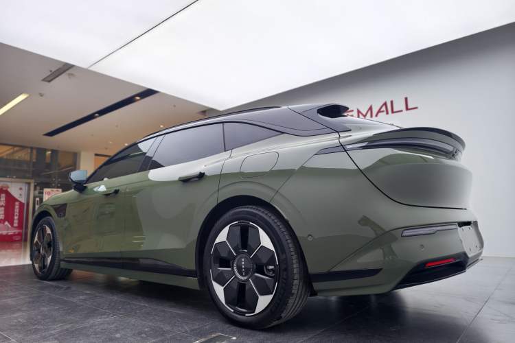 Used Zeekr 007GT 2025 Rear-Drive Intelligent Driving Version 75 kWh
