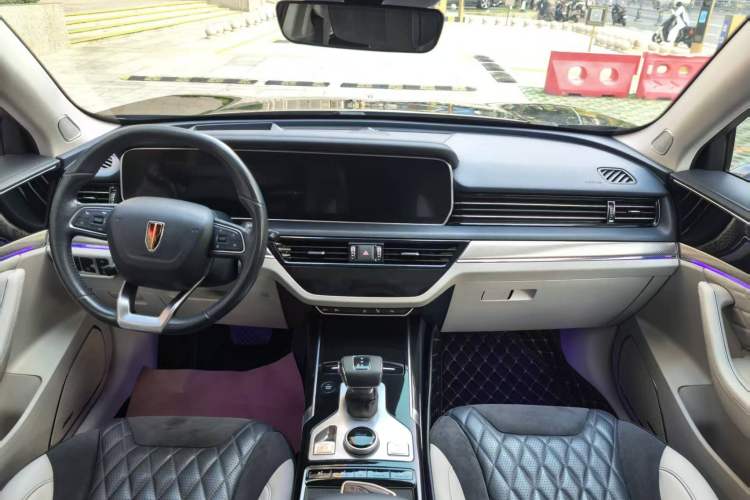 Used Hongqi HS5 2019 2.0T Smart Connect Flagship Edition Interior 1