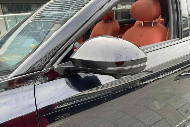 Used Dongfeng eπ eπ008 2024 210Max Range-Extended Version 6 Seats
