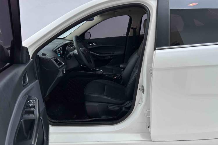 Used Ford Escort 2015 1.5L Automatic Fashion Model