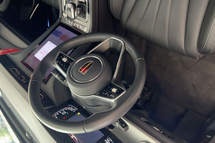 Used Hongqi H5 2023 2.0T Automatic Smart Connect Flagship Edition Interior 5