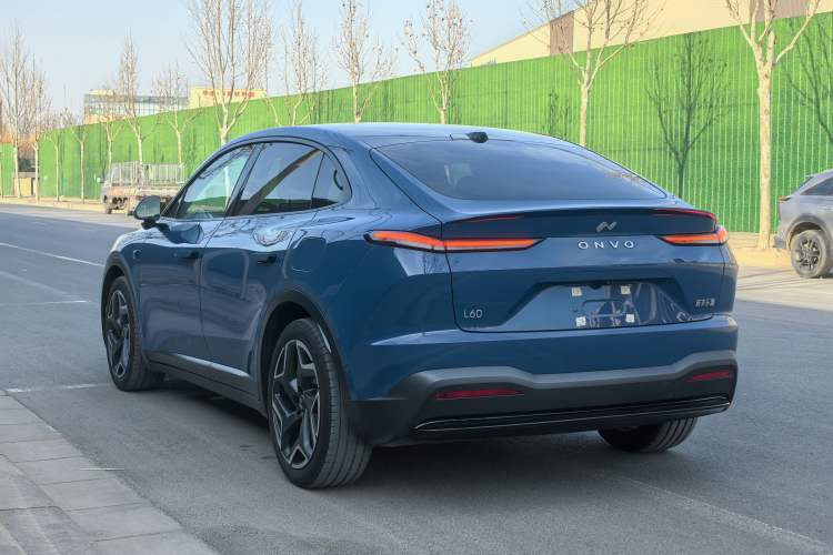 Used ONVO L60 2024 60 kWh Rear-Drive Version