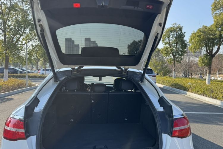 Used Mercedes-Benz GLC Coupe 2018 GLC 260 4MATIC Coupe SUV