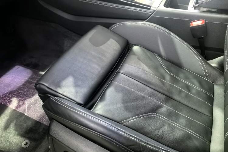 Used Audi Q5L 2022 40T Luxury Dynamic Model Interior 7