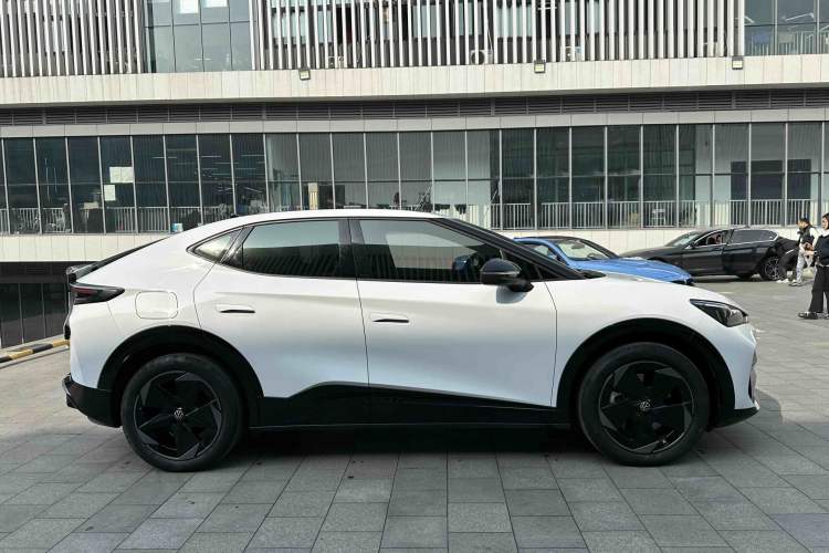 Used Volkswagen ID.UNYX 2024 Pro Long-Range Version