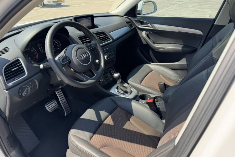 Used Audi Q3 2018 35 TFSI Fashion Edition Collector's Model Interior 1