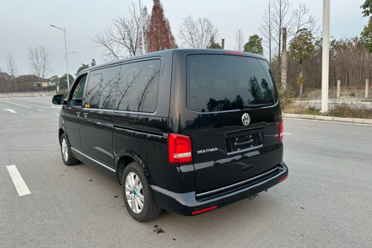 Used Volkswagen Multivan 2012 2.0 TSI Two-Wheel-Drive Luxury Edition
