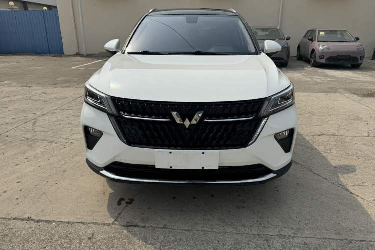 Used Wuling Asta 2021 1.5T CVT Star曜 Edition Exterior 1