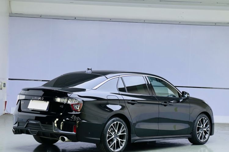 Used Lynk & Co 03 2022 1.5TD DCT JingPro Exterior 5