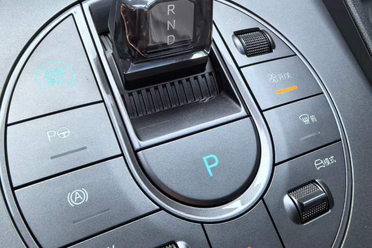 Used BYD Seal 06 New Energy 2025 DM-i Smart Drive 80KM Luxury Model Interior 1