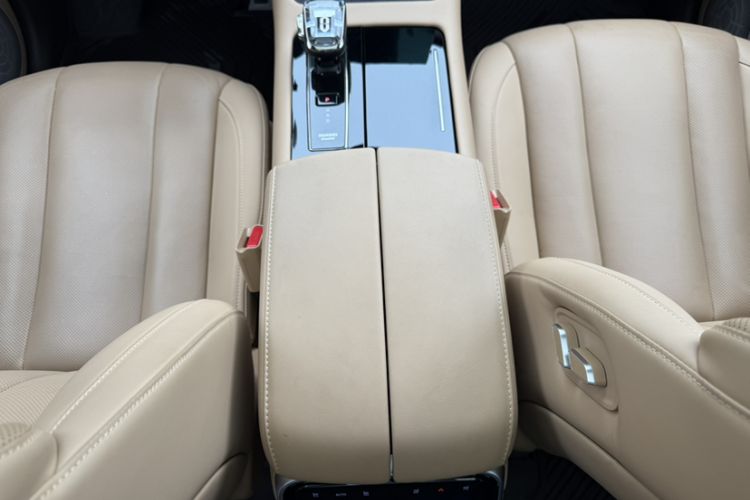 Used Hima AITO M7 2024 1.5T Intelligent Driving Rear-Drive Max Edition 6 Seats Gear Lever