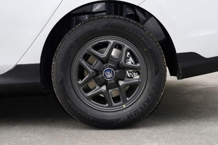 Used BYD Qin PLUS 2026 DM-i 210KM Progressive Model Exterior 5