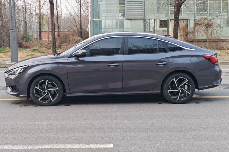 Used MG 5 2021 300TGI DCT Elegant Luxury Edition