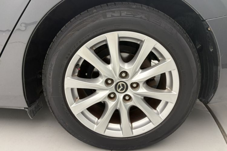 Used Mazda Atenza 2014 2.0L Blue Sky Luxury Edition