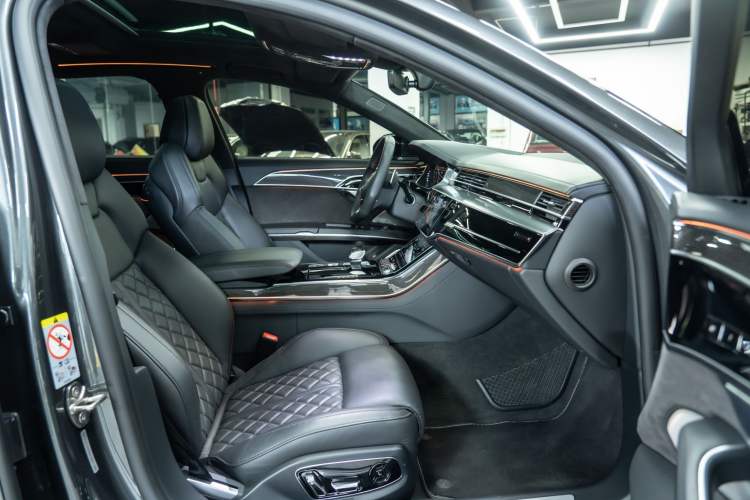 Used Audi S8 2021 S8L 4.0TFSI quattro Interior 4