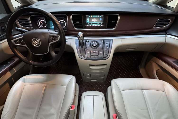 Used Buick GL8 2018 28T Luxury Model China VI Standard