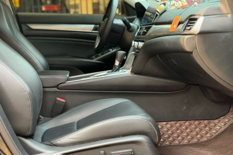 Used Honda Accord 2022 260TURBO Luxury Edition Interior 3