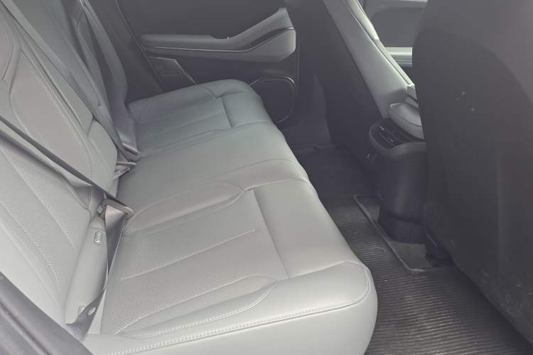 Used Nio ET5 2022 75 kWh Interior 4