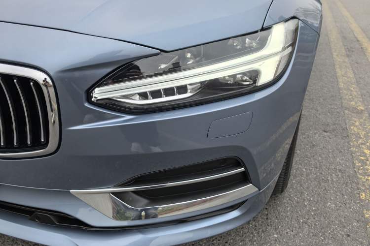 Used Volvo S90 2020 Facelift T5 Smart & Luxurious Edition