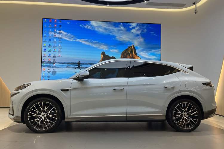 Used Denza N7 2023 Long-Range Performance Max Edition
