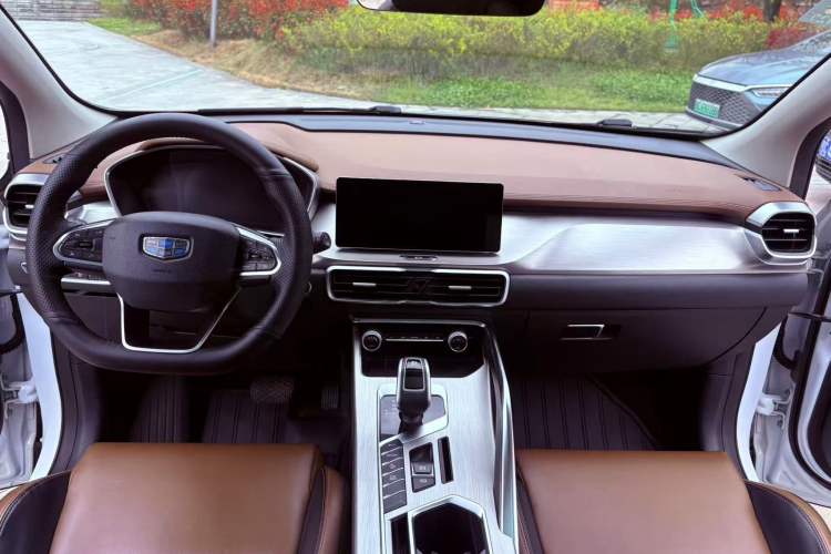 Used Geely Auto Coolray 2019 260T DCT Explorer China V Standard
