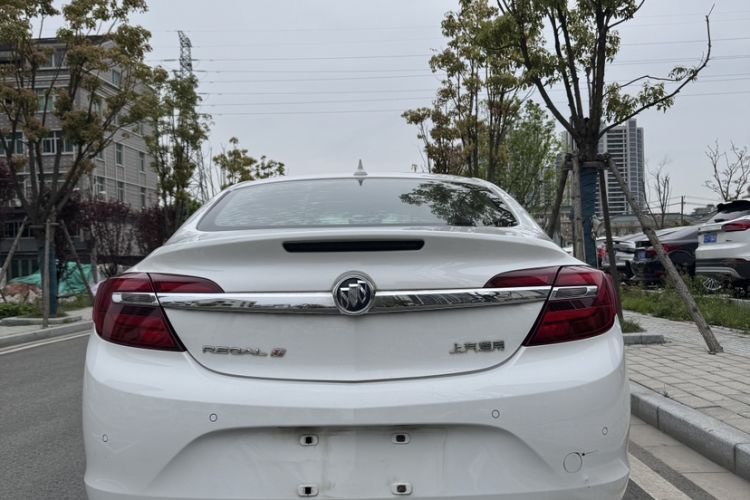 Used Buick Regal 2015 1.6T Elite Tech Model Exterior 4