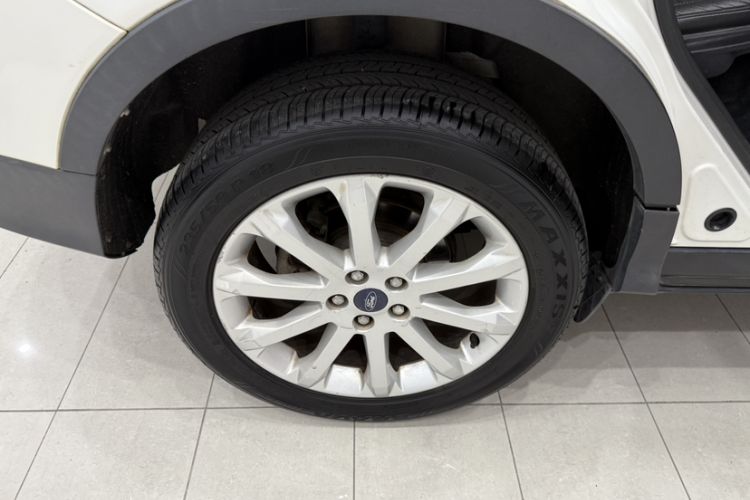 Used Ford Kuga 2013 1.6L GTDi Two-Wheel-Drive Trend Model Exterior 2