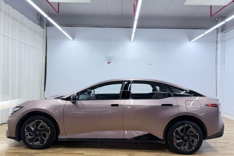 Used Toyota bZ3 2023 616 km Long-Range PRO Exterior 1