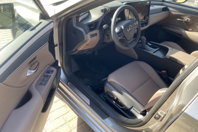 Used Lexus ES 2025 200 Premium Edition
