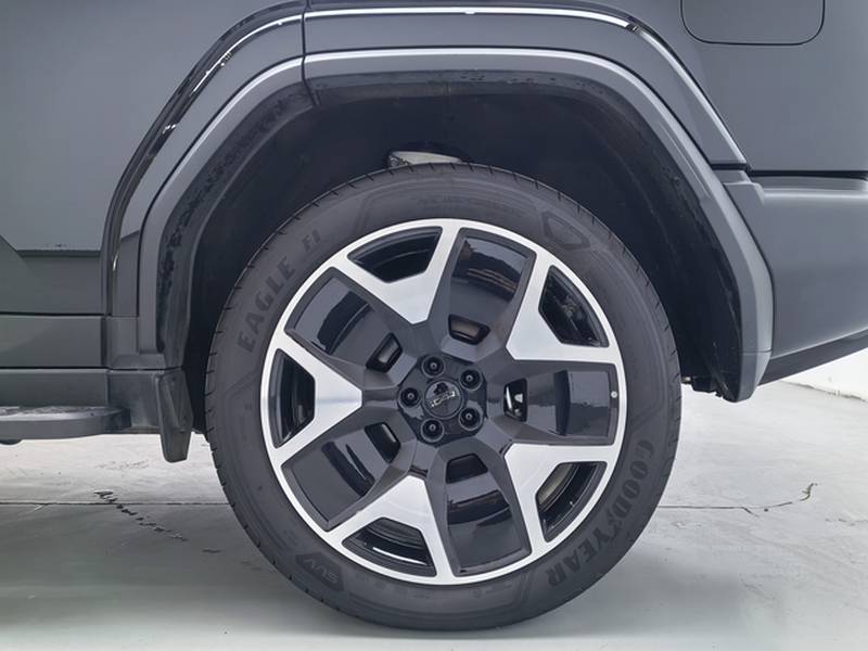 Used iCAR V27 2026 Model 200KM Four-Wheel Drive Falcon 700 — 35