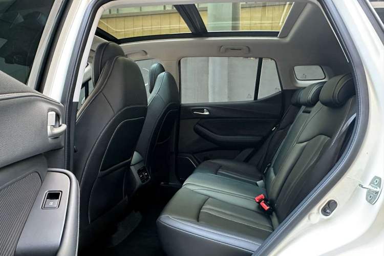 Used GAC Trumpchi GS4 2023 270T Automatic Smart Drive Navigation Edition Headliner