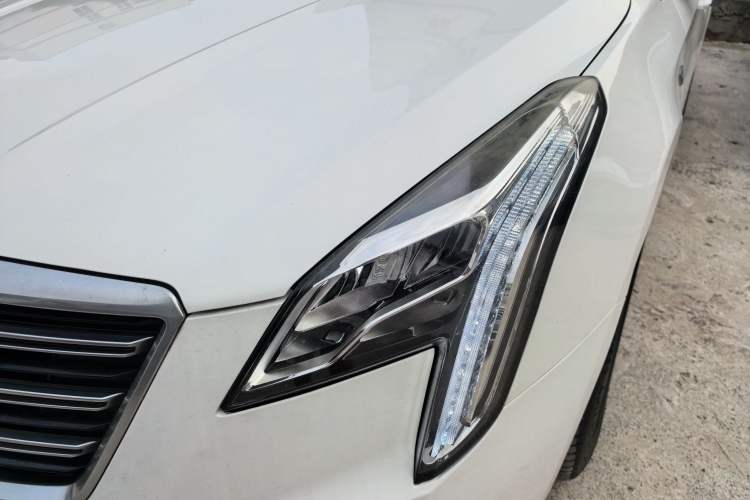 Used Cadillac XTS 2018 28T Tech Edition Exterior 8