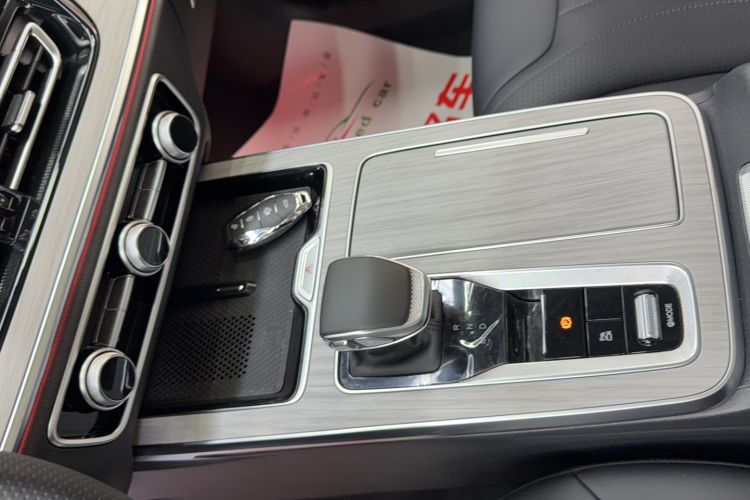 Used Hongqi HS5 2025 2.0T Two-Wheel Drive Flagship Pro Edition
