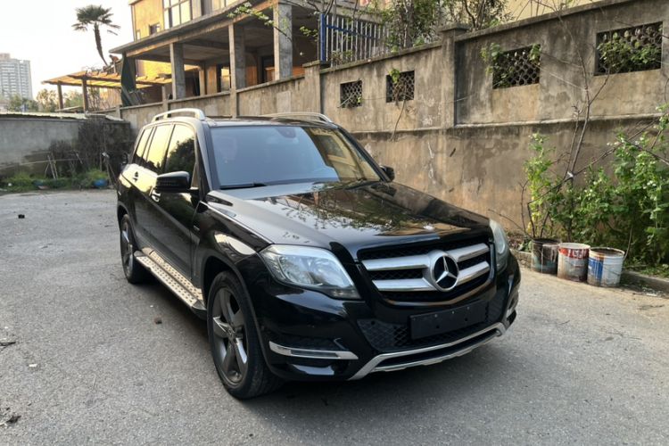 Used Mercedes-Benz GLK-Class 2013 GLK 300 4MATIC Dynamic Sunroof Model
