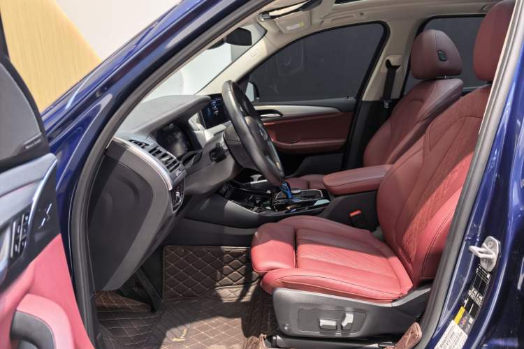 Used BMW iX3 2022 Leading Type Interior 2