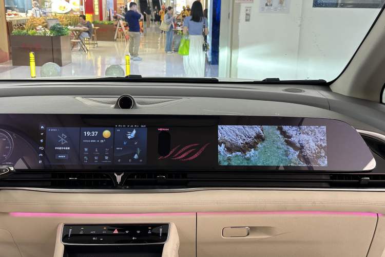 Used VOYAH Dream 2022 Low-Carbon Edition Dream+ Smart Enjoyment Package
