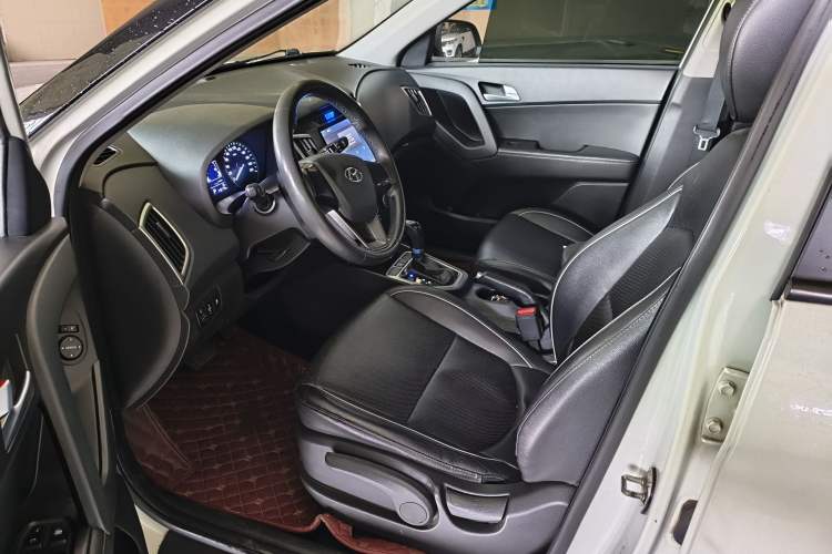 Used Hyundai ix25 2015 1.6L Automatic Two-Wheel Drive Smart GLS Trim
