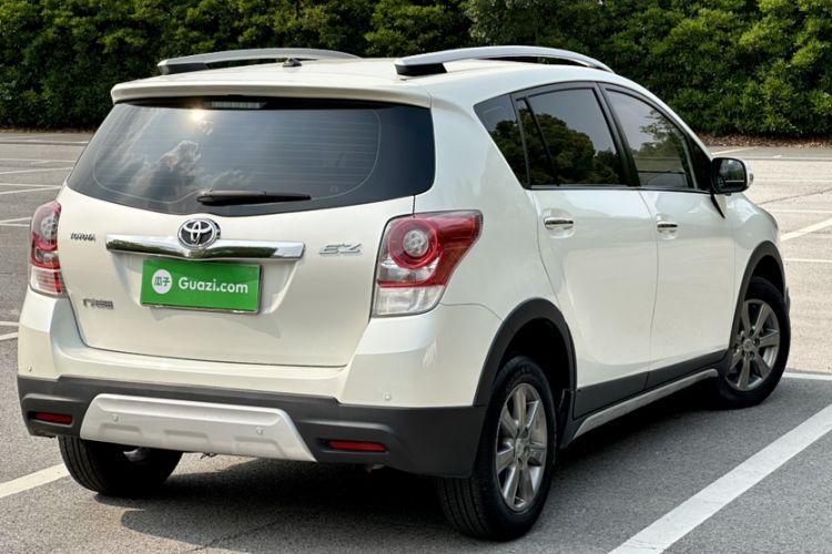 Used Toyota Verso 2015 180E CVT Crossover Edition
