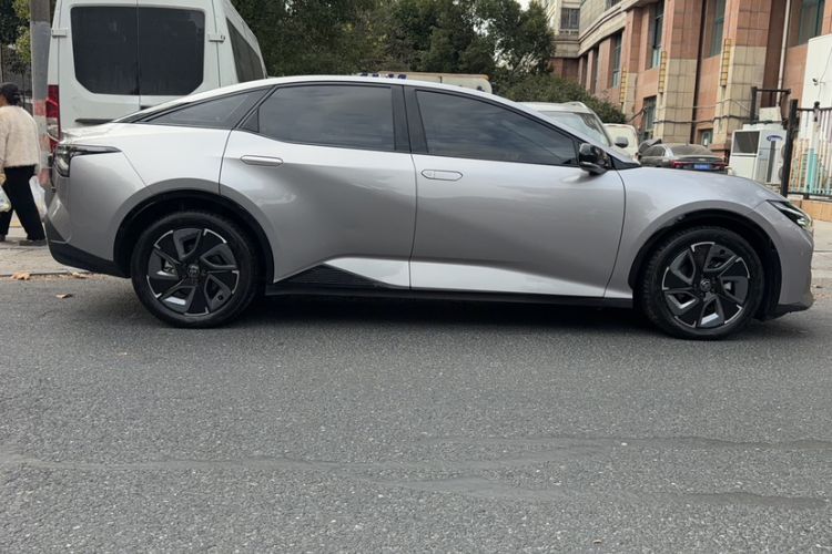 Used Toyota bZ3 2023 517 km Elite PRO
