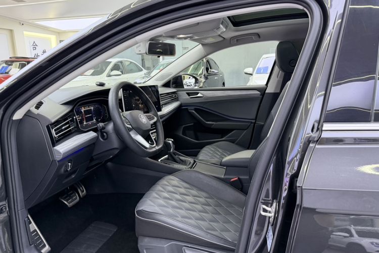 Used Volkswagen Sagitar 2023 300TSI DSG Excellence Edition
