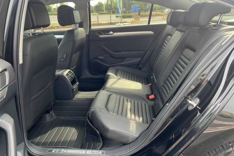 Used Volkswagen Magotan 2019 330TSI DSG Leading Model China VI Standard